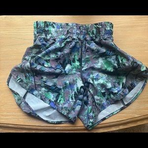 Lululemon size 0, 4 inch inseams